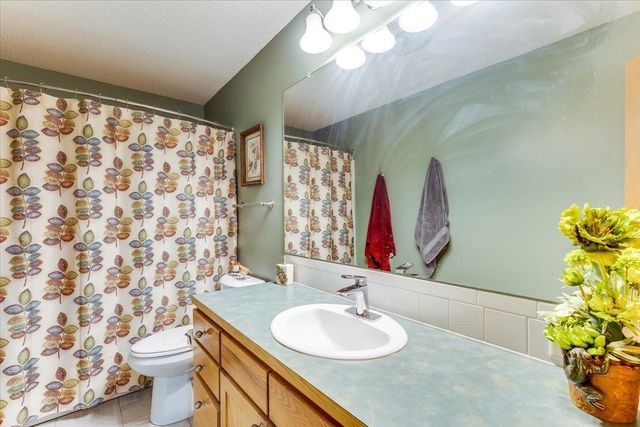 1309 S Summit Cir, Derby, KS 67037