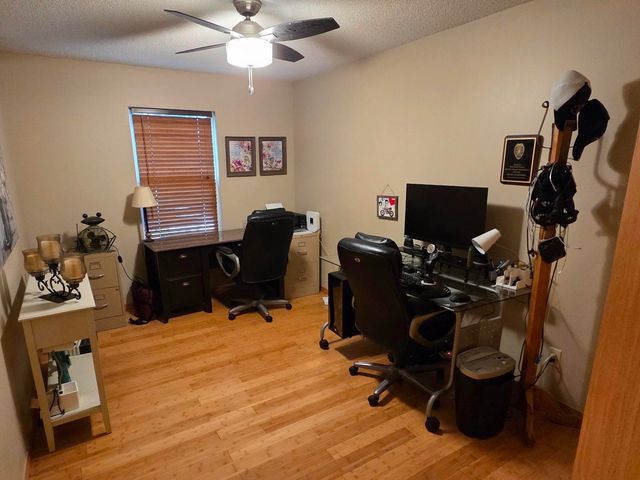 1309 S Summit Cir, Derby, KS 67037