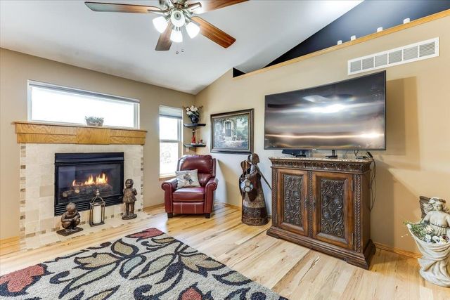 1309 S Summit Cir, Derby, KS 67037