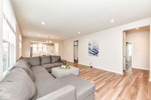 13497 Mosaic Street, Fishers, IN 46037