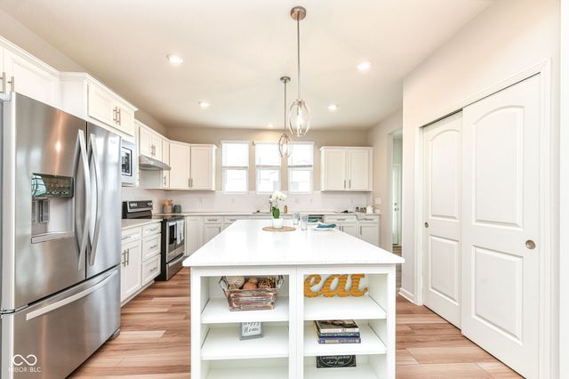 13497 Mosaic Street, Fishers, IN 46037