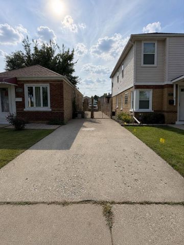 4418 Madison Avenue, Brookfield, IL 60513