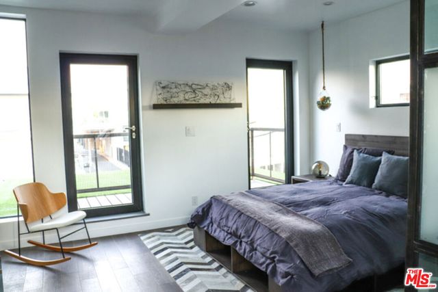 715 N El Centro Avenue, Los Angeles, CA 90038