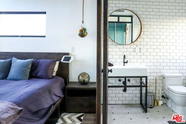 715 N El Centro Avenue, Los Angeles, CA 90038