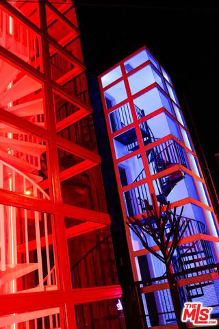 715 N El Centro Avenue, Los Angeles, CA 90038