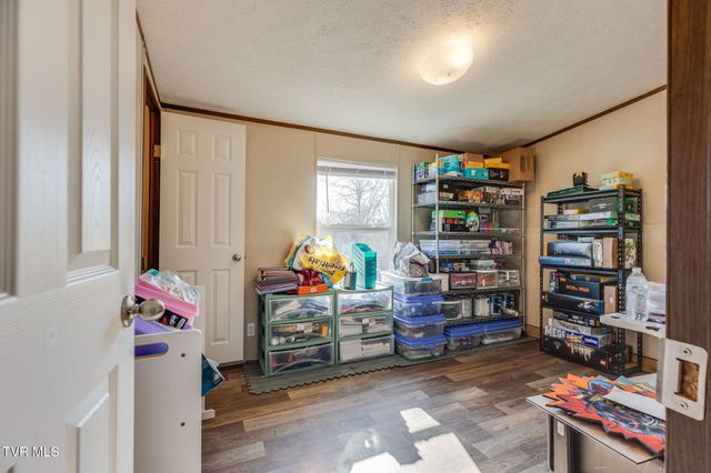 274 Memorial School Lane, Duffield, VA 24244