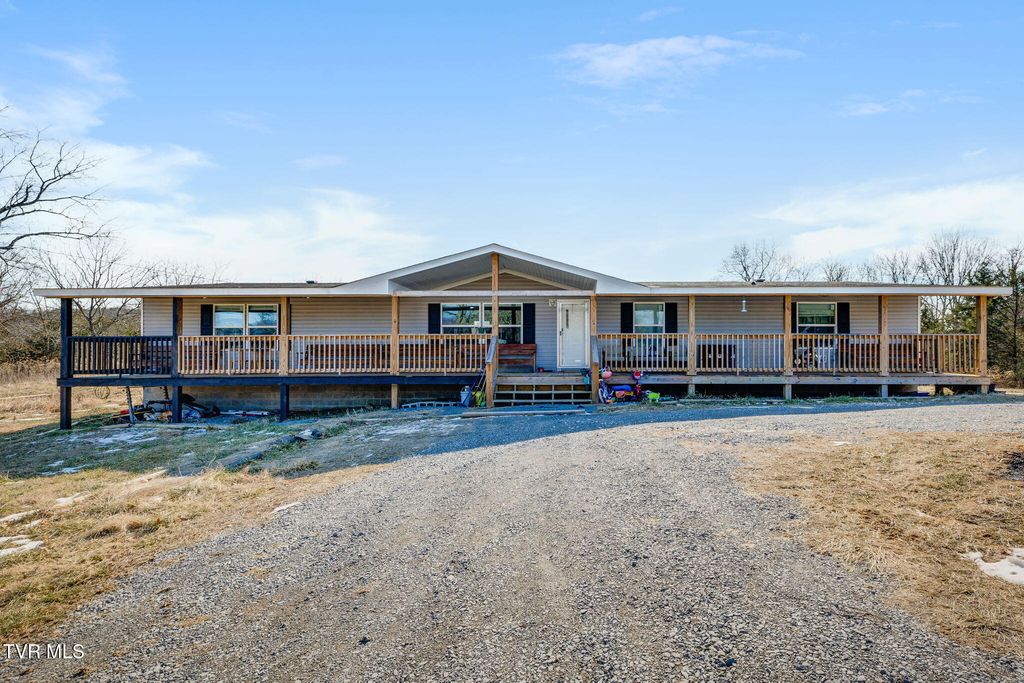 274 Memorial School Lane, Duffield, VA 24244