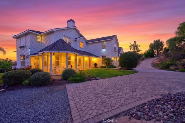 1130 Sierra Bonita, Fallbrook, CA 92028