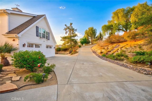 1130 Sierra Bonita, Fallbrook, CA 92028