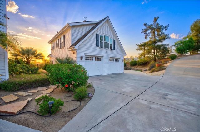1130 Sierra Bonita, Fallbrook, CA 92028