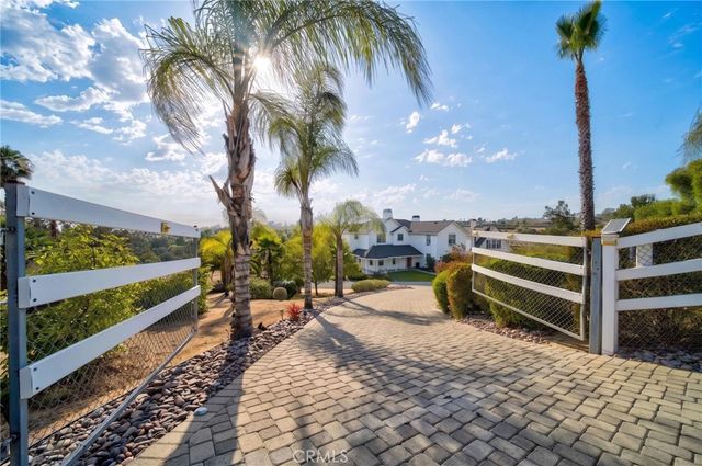 1130 Sierra Bonita, Fallbrook, CA 92028