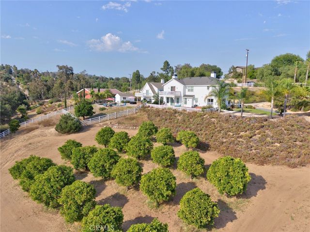 1130 Sierra Bonita, Fallbrook, CA 92028