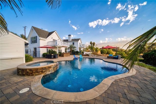 1130 Sierra Bonita, Fallbrook, CA 92028