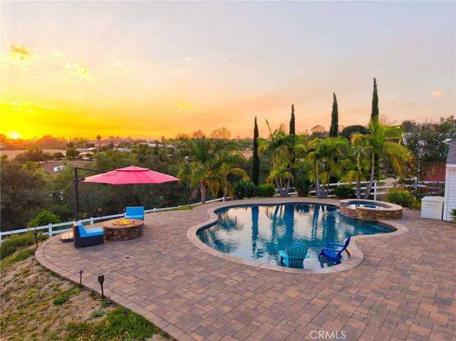 1130 Sierra Bonita, Fallbrook, CA 92028