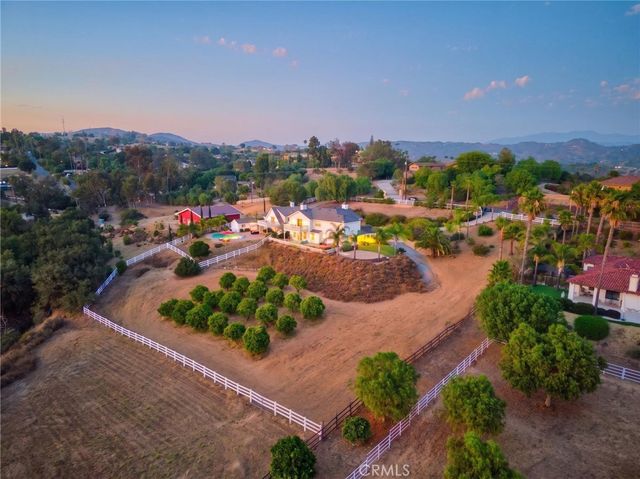 1130 Sierra Bonita, Fallbrook, CA 92028