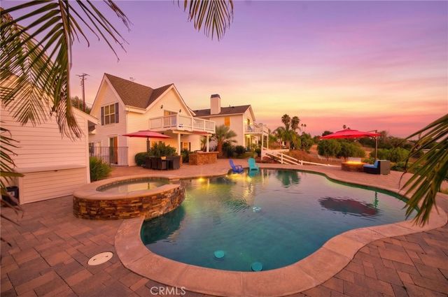 1130 Sierra Bonita, Fallbrook, CA 92028