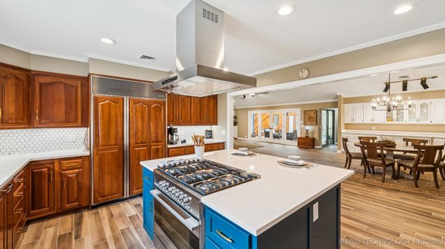 2505 Glynnwood Drive, Bartlesville, OK 74006