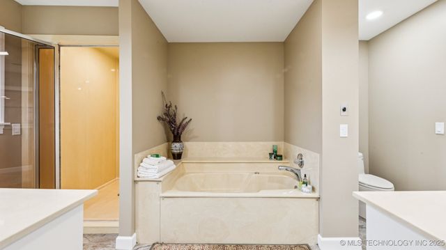 2505 Glynnwood Drive, Bartlesville, OK 74006