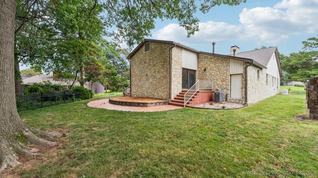 2505 Glynnwood Drive, Bartlesville, OK 74006