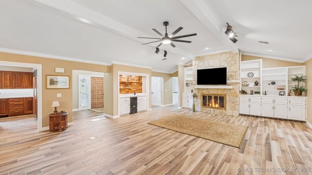 2505 Glynnwood Drive, Bartlesville, OK 74006