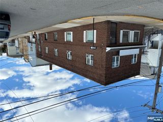 35 Autumn Street, Lodi, NJ 07644