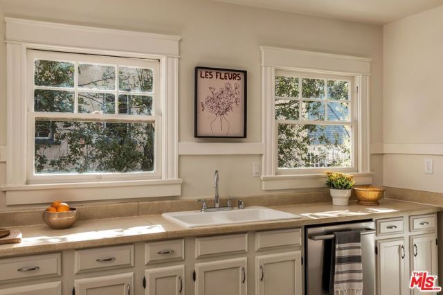 200 W Terrace Street, Altadena, CA 91001