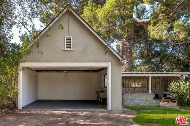 200 W Terrace Street, Altadena, CA 91001