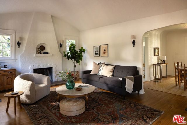 200 W Terrace Street, Altadena, CA 91001