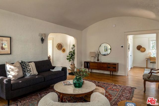 200 W Terrace Street, Altadena, CA 91001