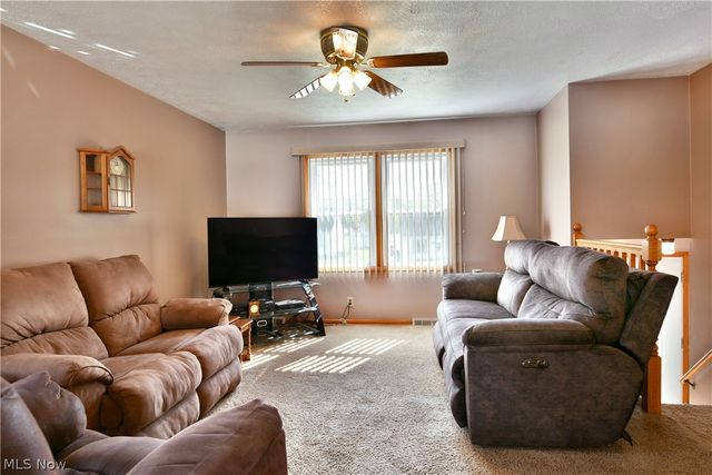 4539 N Leavitt Road NW, Warren, OH 44485