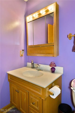 4539 N Leavitt Road NW, Warren, OH 44485