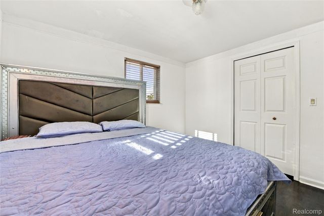 29615 Roan Drive, Warren, MI 48093