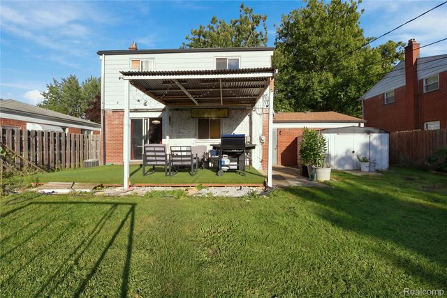 29615 Roan Drive, Warren, MI 48093