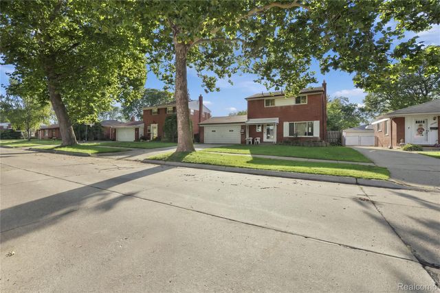 29615 Roan Drive, Warren, MI 48093