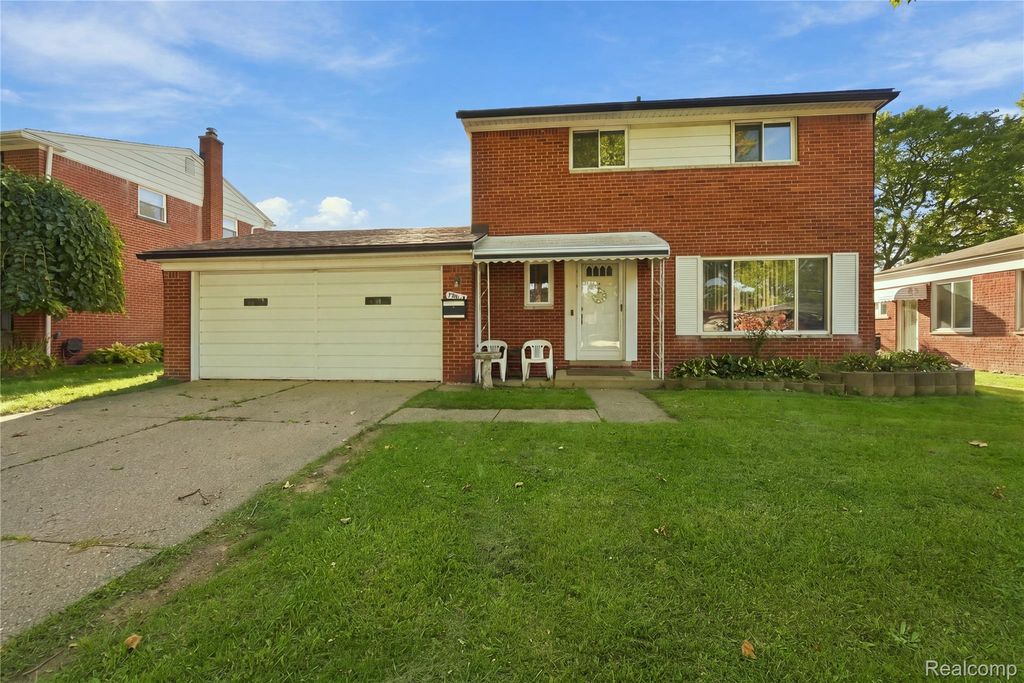 29615 Roan Drive, Warren, MI 48093