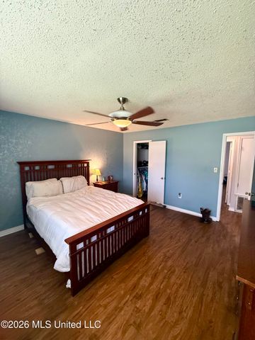 595 Neal Drive, D'iberville, MS 39540
