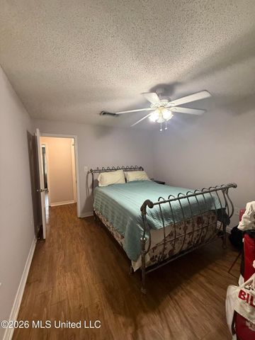 595 Neal Drive, D'iberville, MS 39540