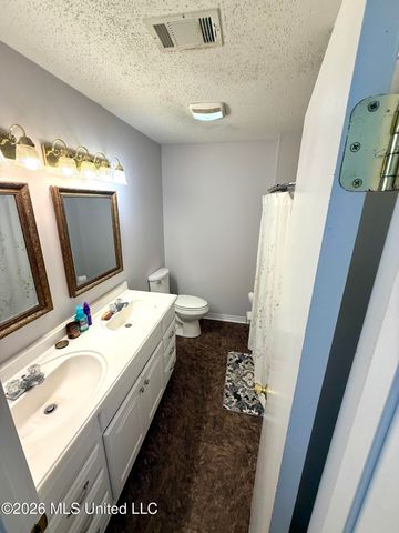 595 Neal Drive, D'iberville, MS 39540