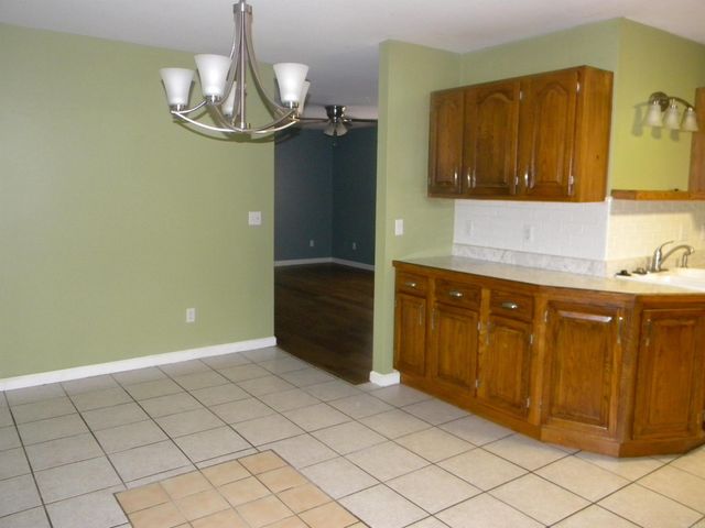 3206 Pin Oak Drive, Paragould, AR 72450
