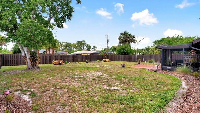 1080 HAMMACHER AVENUE SW, Palm Bay, FL 32908