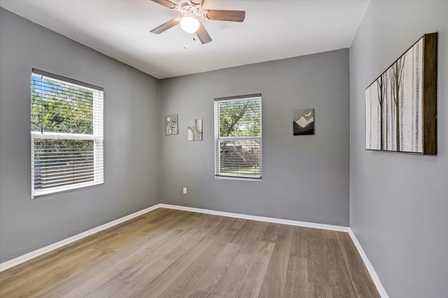 103 E Hoopes Ave, Pflugerville, TX 78660