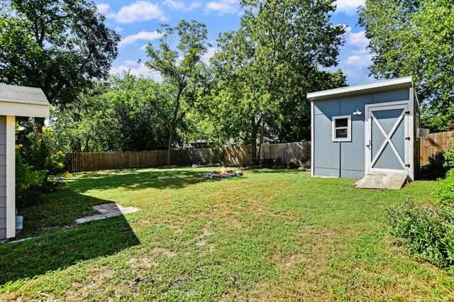 103 E Hoopes Ave, Pflugerville, TX 78660
