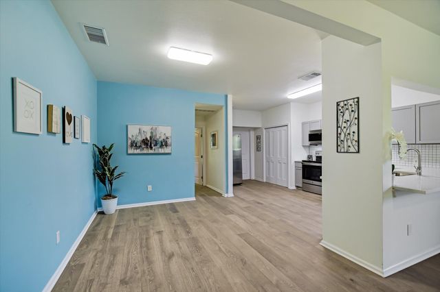 103 E Hoopes Ave, Pflugerville, TX 78660