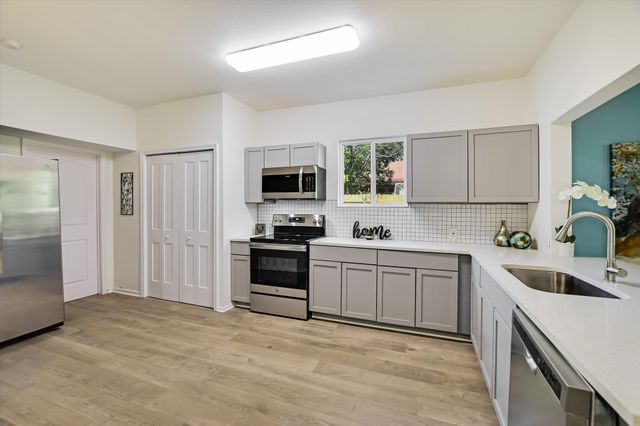 103 E Hoopes Ave, Pflugerville, TX 78660