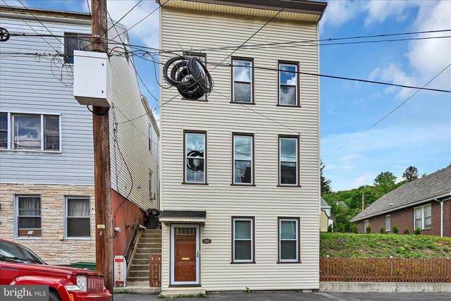 362 FRONT ST, Pottsville, PA 17901