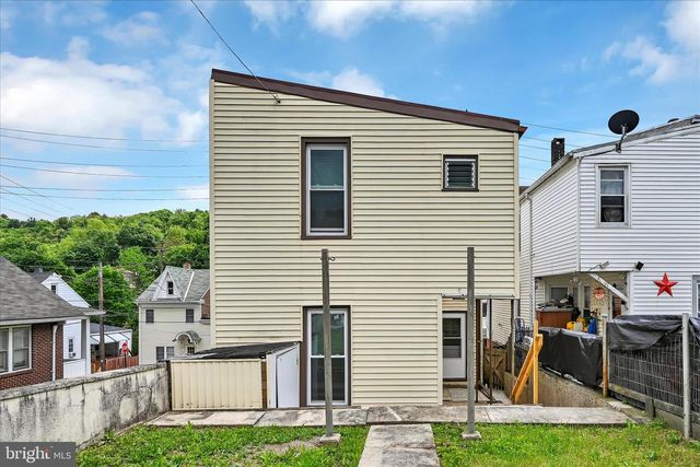 362 FRONT ST, Pottsville, PA 17901