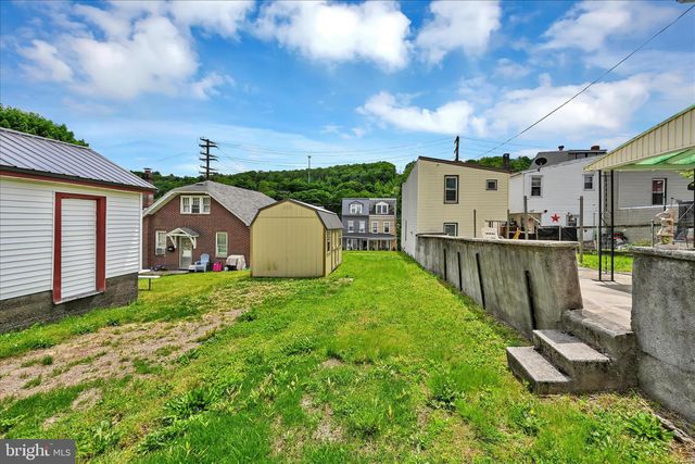 362 FRONT ST, Pottsville, PA 17901