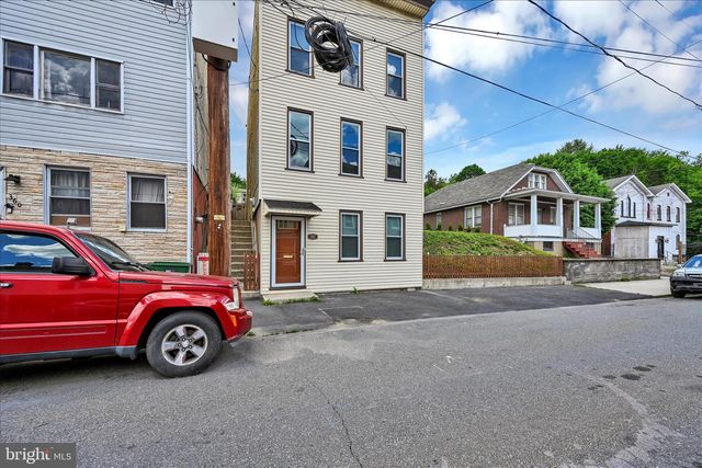 362 FRONT ST, Pottsville, PA 17901