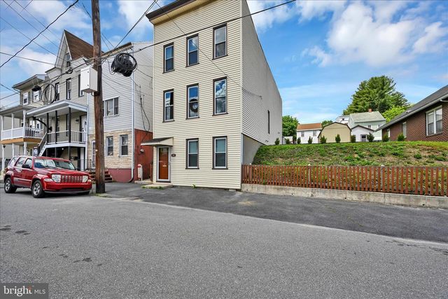 362 FRONT ST, Pottsville, PA 17901