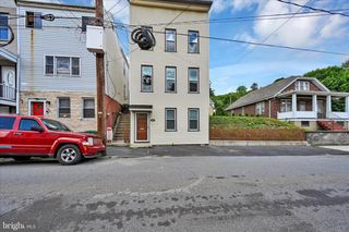 362 FRONT ST, Pottsville, PA 17901